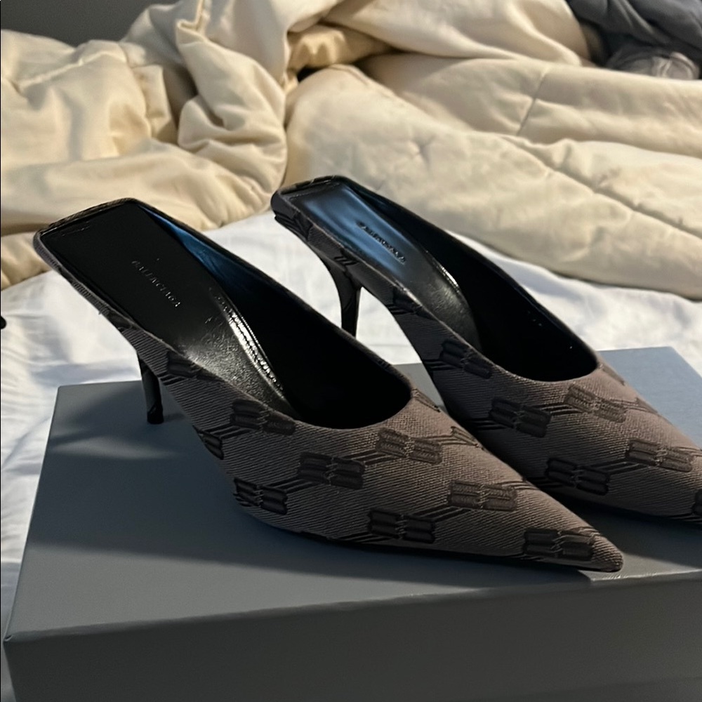 Balenciaga heels!